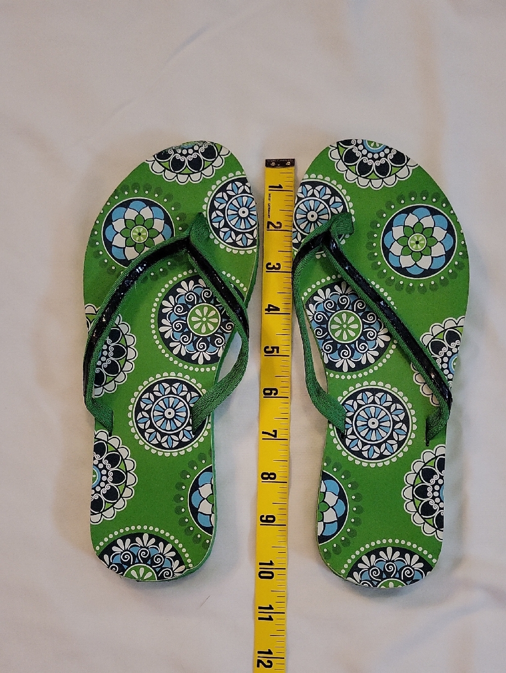 Vera Bradley Green Patterned Flip Flops